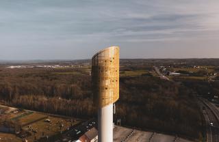 Nieuwe bovenkap voor de Famenne toren