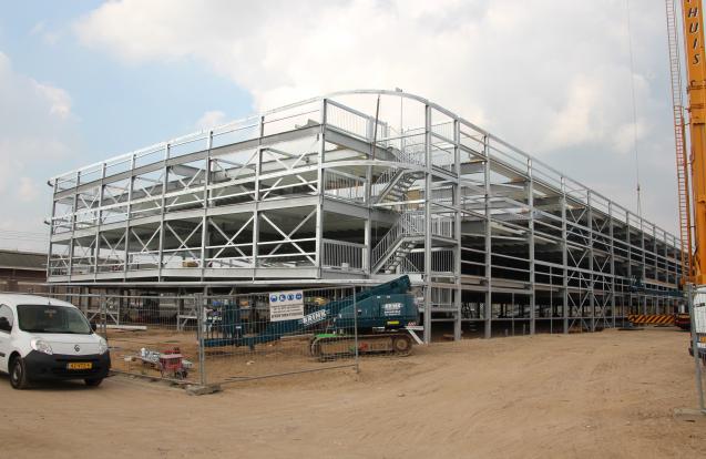 Parkeergarage P+R Elst
