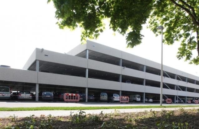 Parkeergebouw DEME