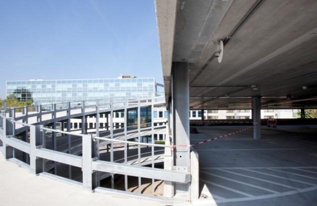 Parkeergebouw DEME