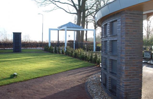 Poort begraafplaats Hattem