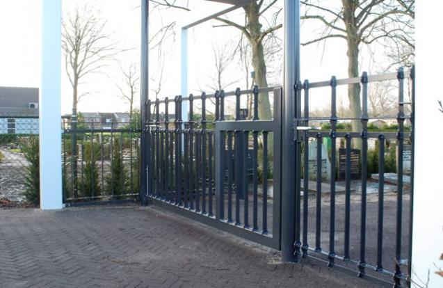 Poort begraafplaats Hattem