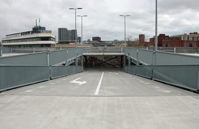 Caland Parking