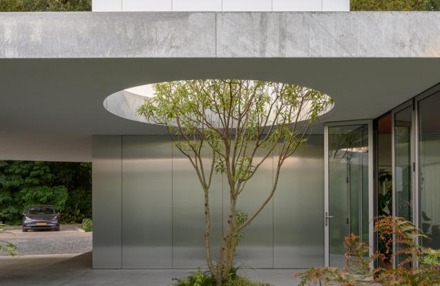 Villa Fifty-Fifty