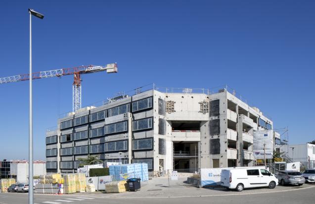 Renovatie van de kantoorgebouwen van Buildwise en bouwen van een loods