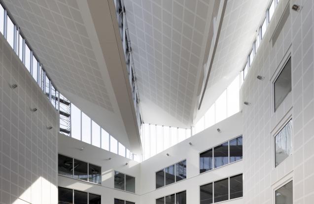 Renovatie van de kantoorgebouwen van Buildwise en bouwen van een loods