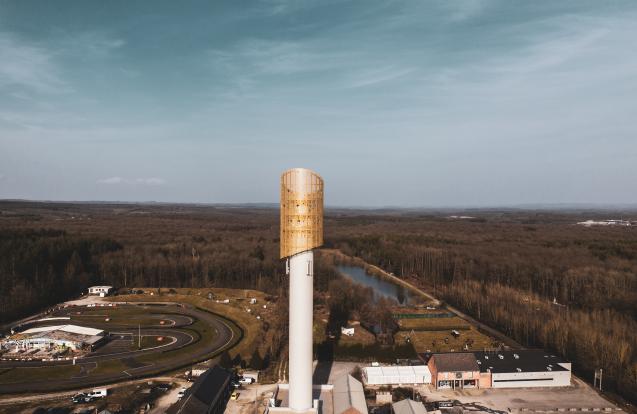 Nieuwe bovenkap voor de Famenne toren