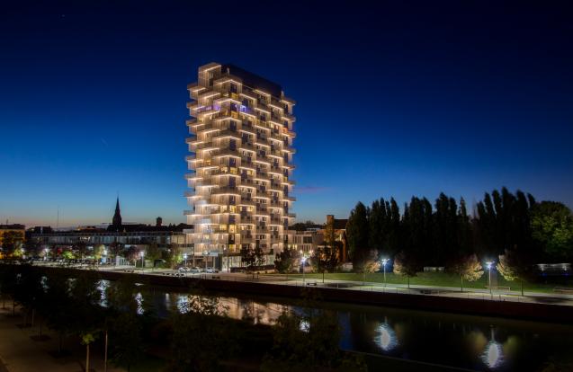 K-TOWER - La ville miroire
