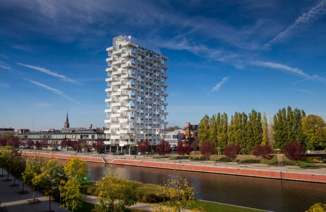 K-TOWER - La ville miroire