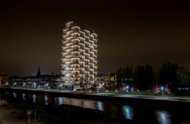 K-TOWER - La ville miroire
