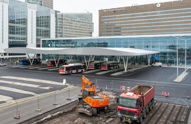 AUVENT DE LA GARE ROUTIÈRE DE DEN HAAG